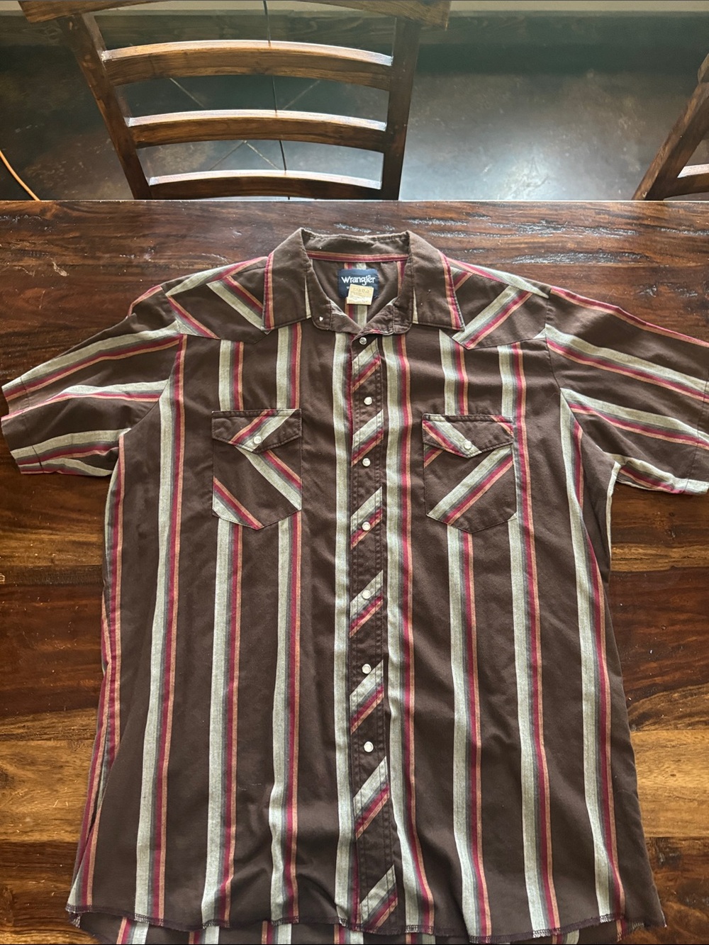 Wrangler Brown Short-Sleeve Button-Down Shirt with Red and Cream Stripes